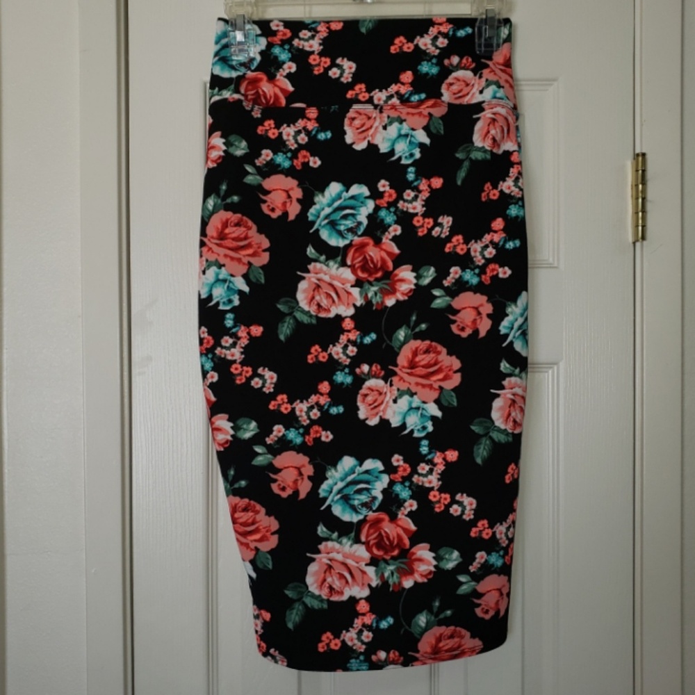 Knee length floral pencil skirt
